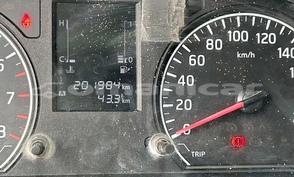 Buy Used Nissan Urvan White Car in Muscat in Masqat Buy Used Nissan Urvan White Car in Muscat in Masqat