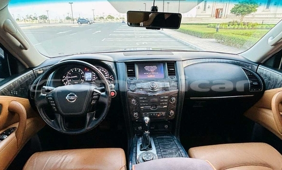 Buy Used Nissan Patrol Black Car in Muscat in Masqat Buy Used Nissan Patrol Black Car in Muscat in Masqat