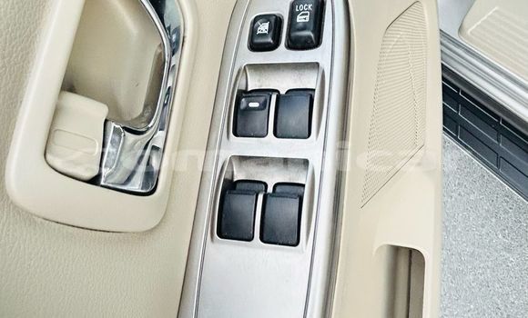 Buy Used Mitsubishi Pajero Silver Car in Muscat in Masqat Buy Used Mitsubishi Pajero Silver Car in Muscat in Masqat