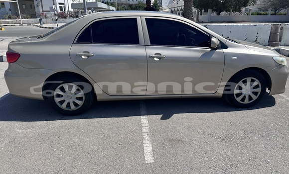Buy Used Toyota Corolla Beige Car in Muscat in Masqat Buy Used Toyota Corolla Beige Car in Muscat in Masqat