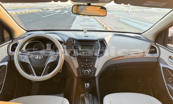 Buy Used Hyundai Santa Fe Red Car in Muscat in Masqat Buy Used Hyundai Santa Fe Red Car in Muscat in Masqat