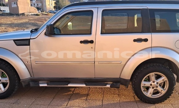 Buy Used Dodge Nitro Silver Car in Muscat in Masqat Buy Used Dodge Nitro Silver Car in Muscat in Masqat