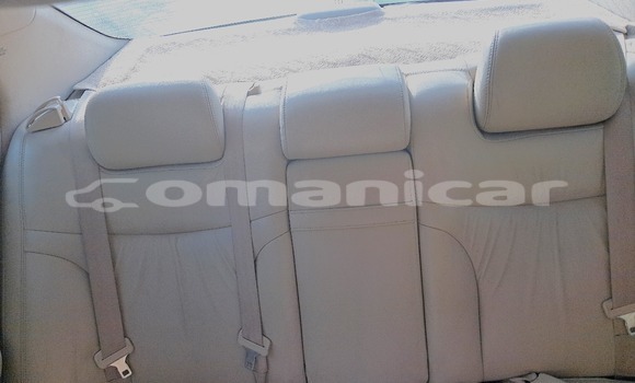 Buy Used Lexus ES White Car in Masqat in Masqat Buy Used Lexus ES White Car in Masqat in Masqat