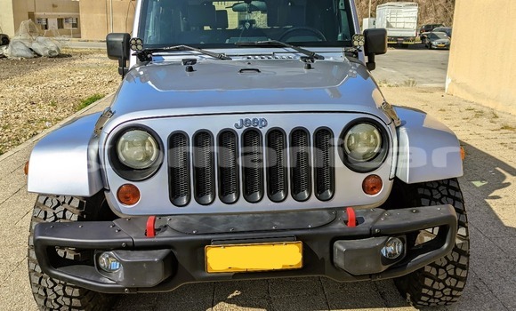 Buy Used Jeep Wrangler Silver Car in Muscat in Masqat Buy Used Jeep Wrangler Silver Car in Muscat in Masqat