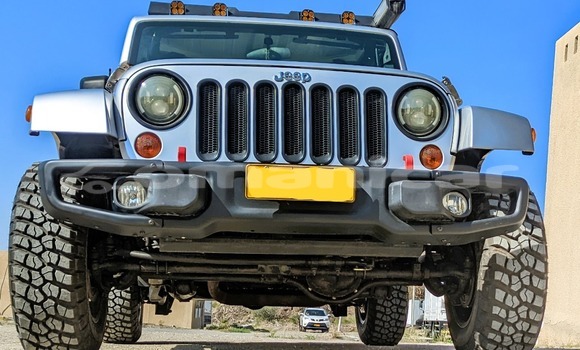 Buy Used Jeep Wrangler Silver Car in Muscat in Masqat Buy Used Jeep Wrangler Silver Car in Muscat in Masqat