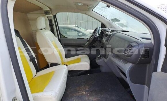 Buy Used Peugeot Expert White Car in Muscat in Masqat Buy Used Peugeot Expert White Car in Muscat in Masqat