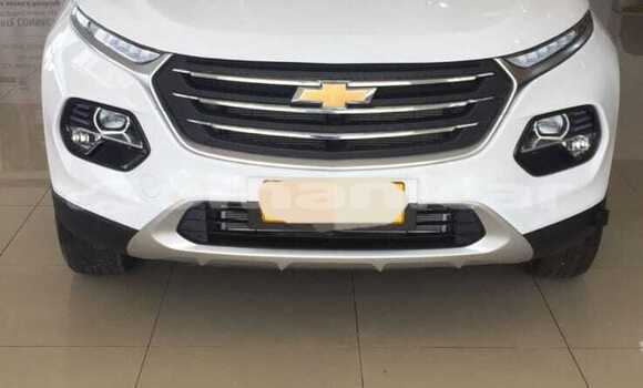 Buy New Chevrolet Captiva White Car in Muscat in Masqat Buy New Chevrolet Captiva White Car in Muscat in Masqat