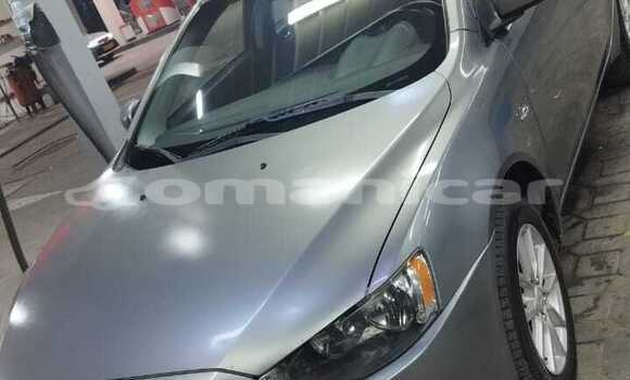 Buy Used Mitsubishi Lancer Silver Car in Muscat in Masqat Buy Used Mitsubishi Lancer Silver Car in Muscat in Masqat