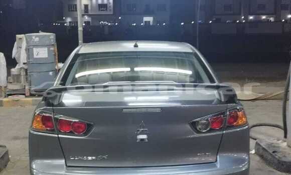 Buy Used Mitsubishi Lancer Silver Car in Muscat in Masqat Buy Used Mitsubishi Lancer Silver Car in Muscat in Masqat