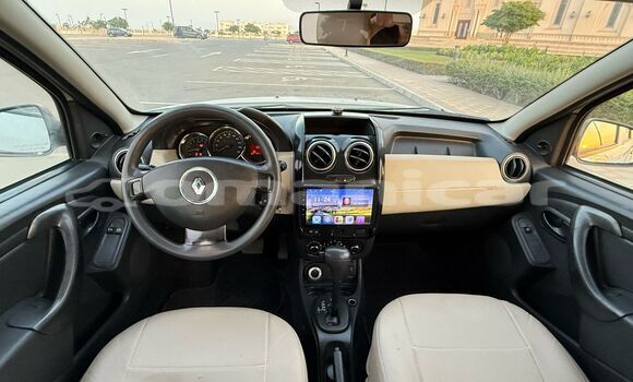 Buy Used Renault Duster White Car in Muscat in Masqat Buy Used Renault Duster White Car in Muscat in Masqat