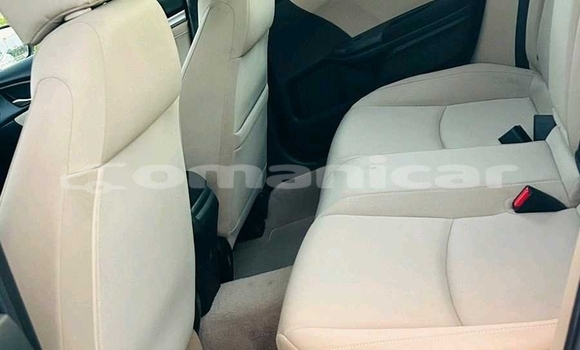 Buy Used Honda Civic White Car in Masqat in Masqat Buy Used Honda Civic White Car in Masqat in Masqat