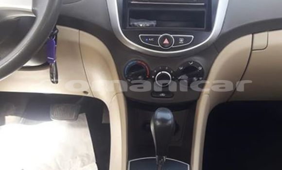 Buy Used Hyundai Accent White Car in Muscat in Masqat Buy Used Hyundai Accent White Car in Muscat in Masqat