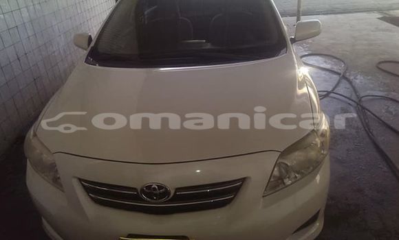 Buy Used Toyota Corolla White Car in Muscat in Masqat Buy Used Toyota Corolla White Car in Muscat in Masqat