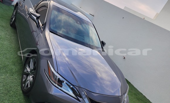 Buy Used Lexus ES Silver Car in Muscat in Masqat Buy Used Lexus ES Silver Car in Muscat in Masqat