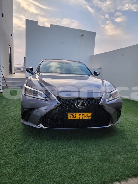 Big with watermark lexus es masqat muscat 7272