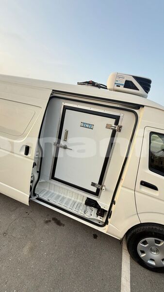 Big with watermark toyota hiace masqat muscat 7296