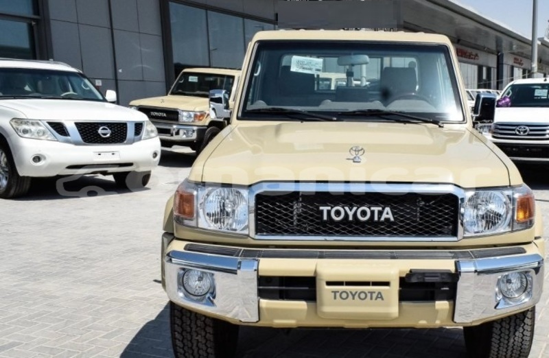 Big with watermark land cruiser pickup 1