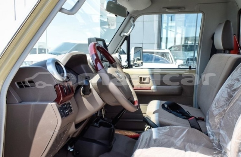 Big with watermark land cruiser pickup 2