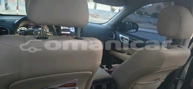 Big with watermark nissan pathfinder al batinah ar rustaq 7313