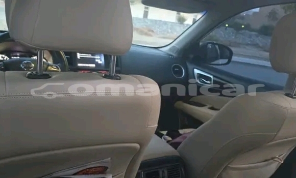 Buy Used Nissan Pathfinder White Car in ar–Rustaq in al-Batinah Buy Used Nissan Pathfinder White Car in ar–Rustaq in al-Batinah