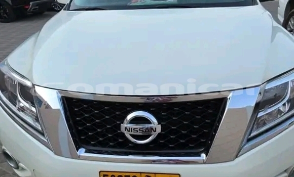 Buy Used Nissan Pathfinder White Car in ar–Rustaq in al-Batinah Buy Used Nissan Pathfinder White Car in ar–Rustaq in al-Batinah
