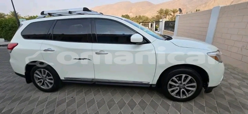 Big with watermark nissan pathfinder al batinah ar rustaq 7313