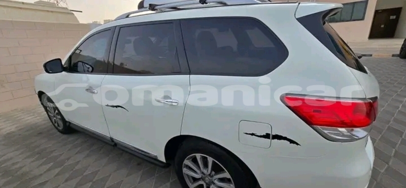 Big with watermark nissan pathfinder al batinah ar rustaq 7313