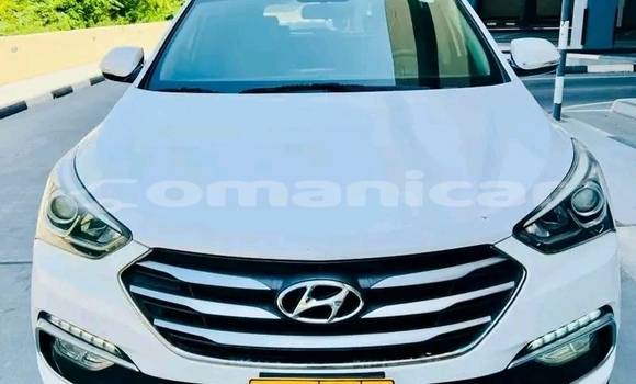 Buy Used Hyundai Santa Fe White Car in ar–Rustaq in al-Batinah Buy Used Hyundai Santa Fe White Car in ar–Rustaq in al-Batinah