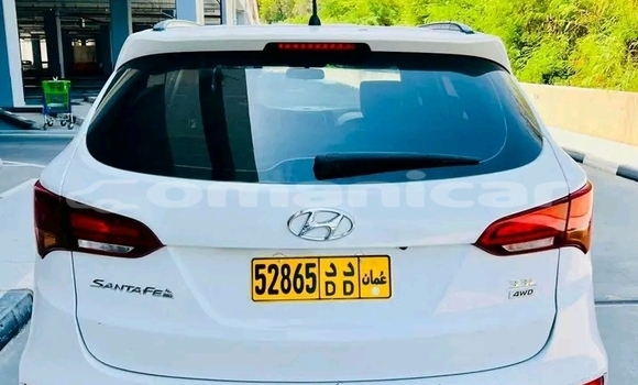 Buy Used Hyundai Santa Fe White Car in ar–Rustaq in al-Batinah Buy Used Hyundai Santa Fe White Car in ar–Rustaq in al-Batinah