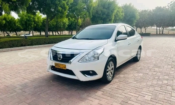 Buy Used Nissan Versa White Car in as–Sib in Masqat Buy Used Nissan Versa White Car in as–Sib in Masqat