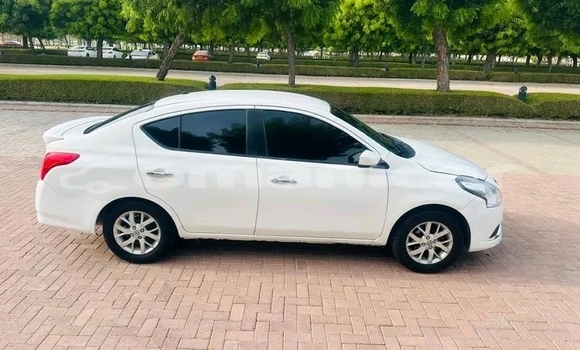Buy Used Nissan Versa White Car in as–Sib in Masqat Buy Used Nissan Versa White Car in as–Sib in Masqat