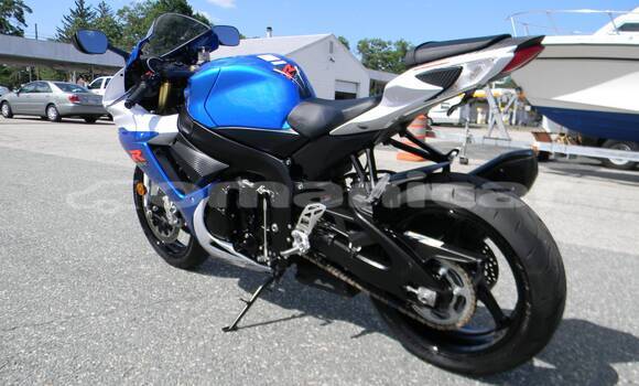 Buy Used Suzuki GSX–R Blue Bike in as–Suwayq in al-Batinah Buy Used Suzuki GSX–R Blue Bike in as–Suwayq in al-Batinah