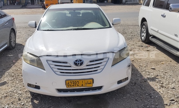 Buy Used Toyota Camry White Car in ar–Rustaq in al-Batinah Buy Used Toyota Camry White Car in ar–Rustaq in al-Batinah