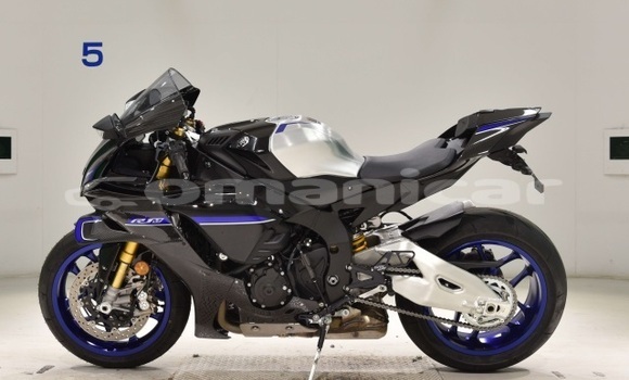 Buy Used Yamaha YZF Beige Bike in Muscat in Masqat Buy Used Yamaha YZF Beige Bike in Muscat in Masqat