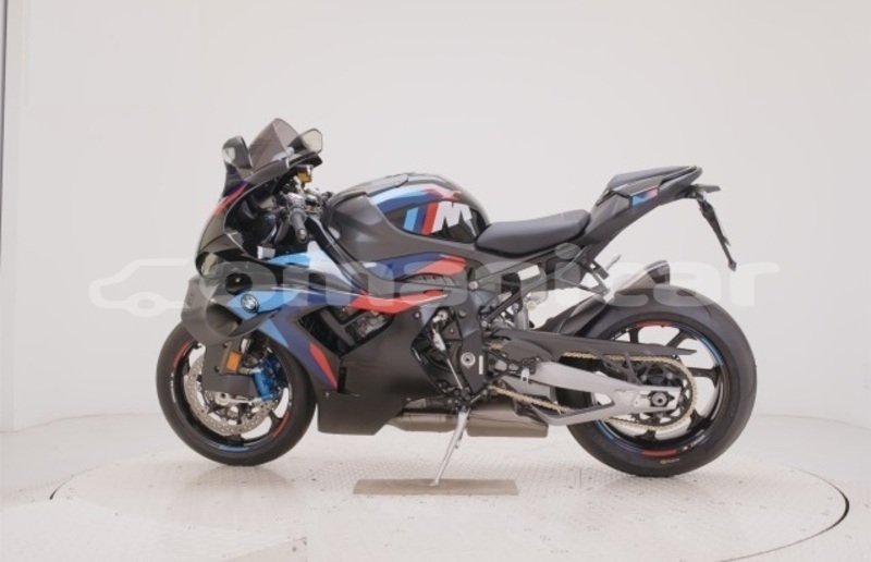 Big with watermark bmw s 1000 masqat muscat 7396