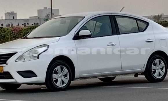 Buy Used Nissan Sunny White Car in Muscat in Masqat