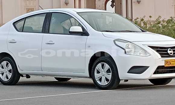 Buy Used Nissan Sunny White Car in Muscat in Masqat Buy Used Nissan Sunny White Car in Muscat in Masqat