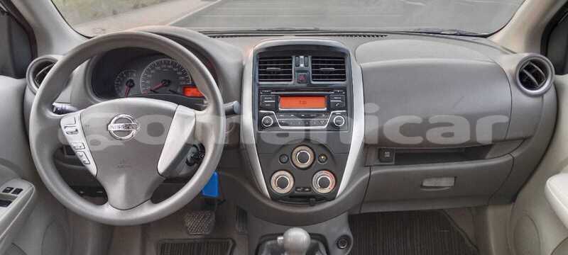 Big with watermark nissan sunny masqat muscat 7406