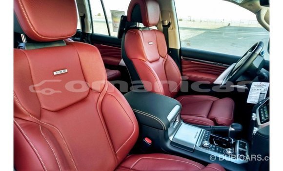 Buy Import Toyota Land Cruiser Black Car in Import - Dubai in Dhufar Buy Import Toyota Land Cruiser Black Car in Import - Dubai in Dhufar
