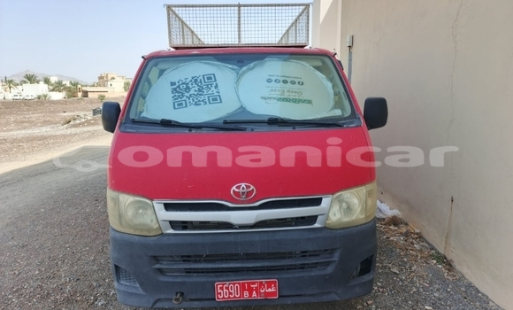 Buy Used Toyota Hiace Red Car in Nizwa in ad-Dakhiliyah