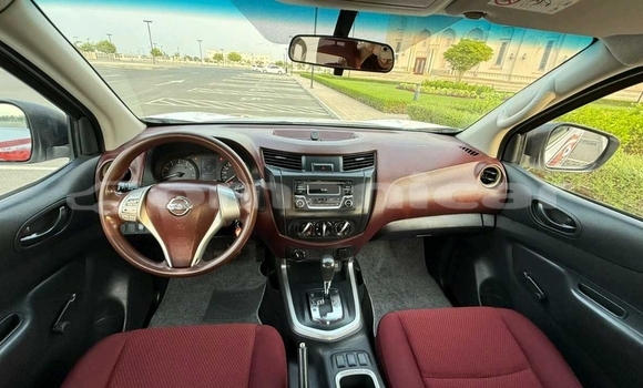 Buy Used Nissan Navara White Car in Masqat in Masqat Buy Used Nissan Navara White Car in Masqat in Masqat