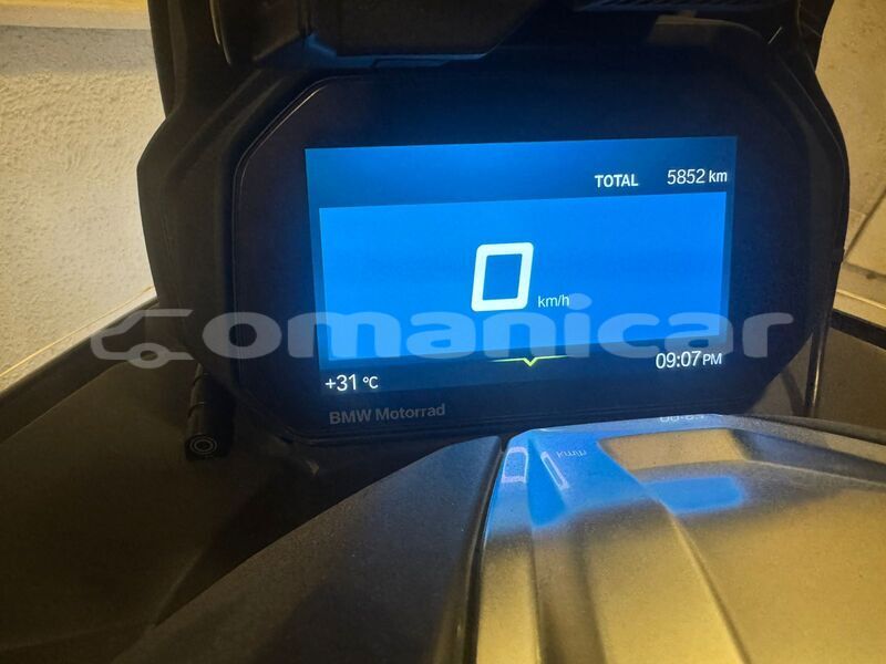 Big with watermark bmw c masqat muscat 7479