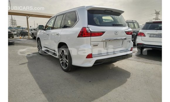 Buy Import Lexus LX White Car in Import - Dubai in Dhufar Buy Import Lexus LX White Car in Import - Dubai in Dhufar
