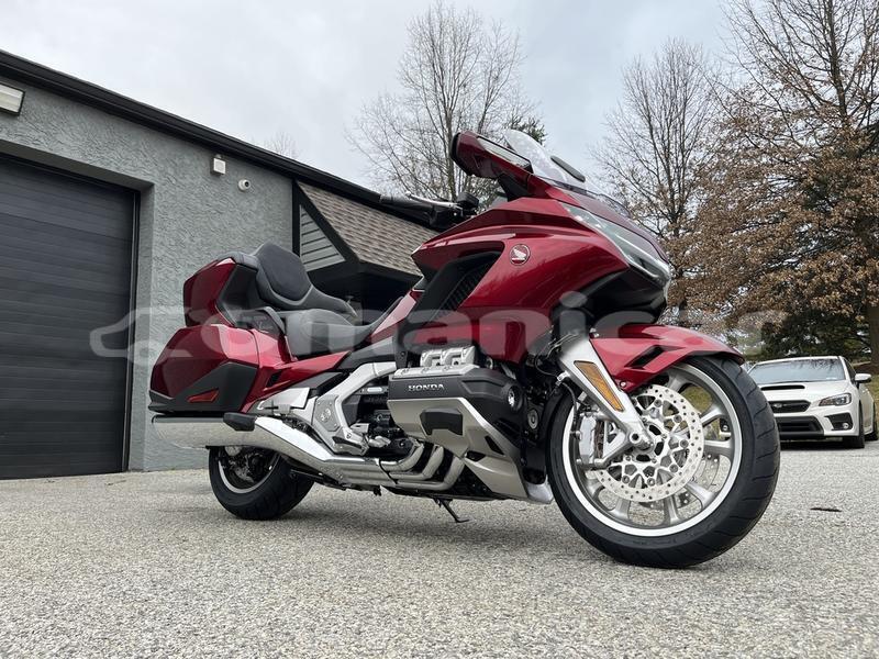 Big with watermark honda gold wing masqat as sib 7485