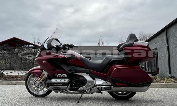 Buy Used Honda GOLD WING Red Bike in as–Sib in Masqat Buy Used Honda GOLD WING Red Bike in as–Sib in Masqat