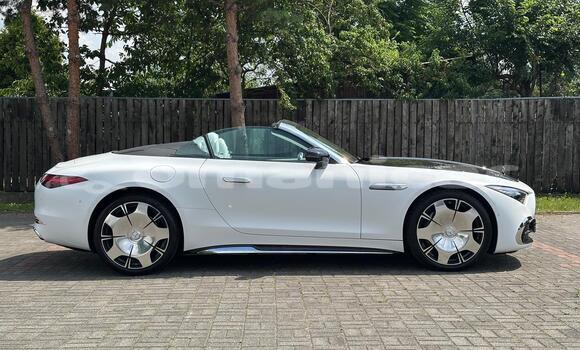 Buy New Mercedes-Benz Maybach S-klasse White Car in Muscat in Masqat Buy New Mercedes-Benz Maybach S-klasse White Car in Muscat in Masqat