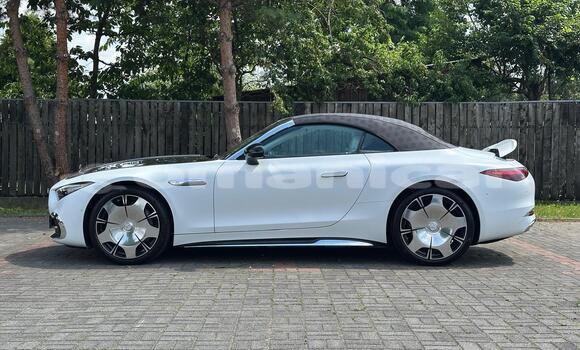 Buy New Mercedes-Benz Maybach S-klasse White Car in Muscat in Masqat Buy New Mercedes-Benz Maybach S-klasse White Car in Muscat in Masqat