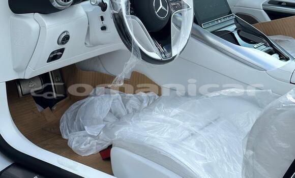 Buy New Mercedes-Benz Maybach S-klasse White Car in Muscat in Masqat Buy New Mercedes-Benz Maybach S-klasse White Car in Muscat in Masqat