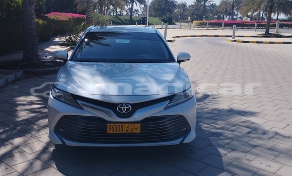 Buy Used Toyota Camry White Car in Muscat in Masqat Buy Used Toyota Camry White Car in Muscat in Masqat