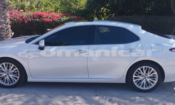 Buy Used Toyota Camry White Car in Muscat in Masqat Buy Used Toyota Camry White Car in Muscat in Masqat